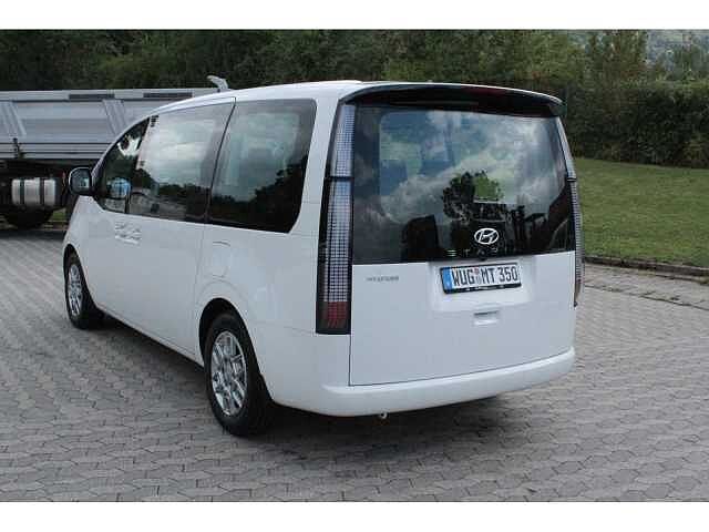 Hyundai STARIA 9-Sitzer Navi, incl.  Winterräder