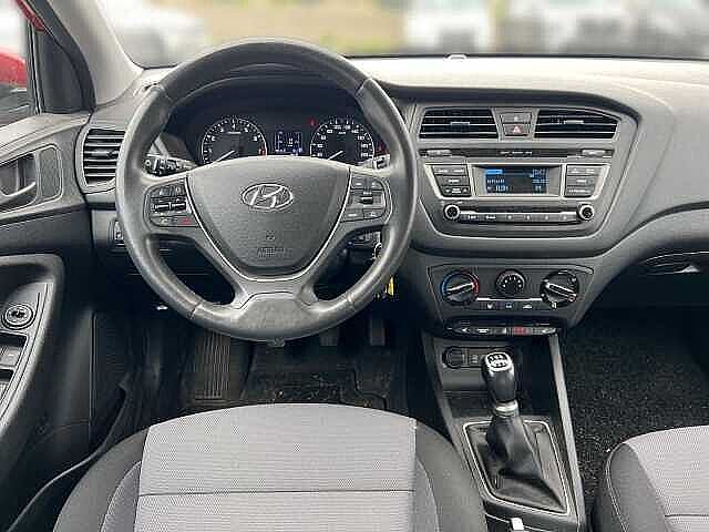 Hyundai i20 1.2 Trend SHZ LenkradHZG PDC