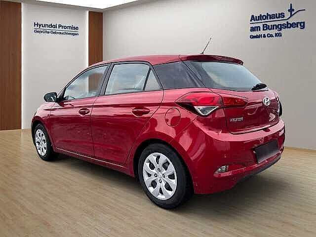 Hyundai i20 1.2 Trend SHZ LenkradHZG PDC