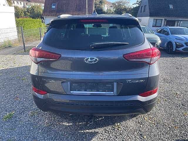 Hyundai TUCSON 1.6 Intro Navi Rückfahrkamera Allwetterr. AHK