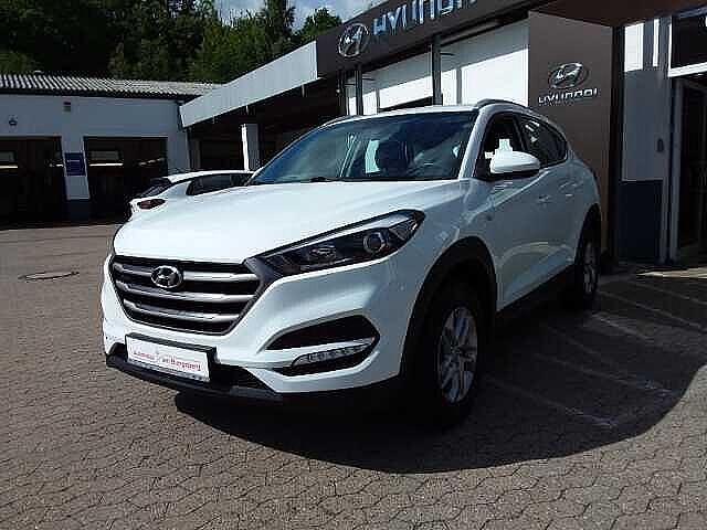 Hyundai TUCSON 1.6 Soko Navigation Tempomat GJR PDC hinten