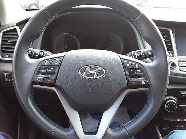 Hyundai TUCSON 1.6 Soko Navigation Tempomat GJR PDC hinten