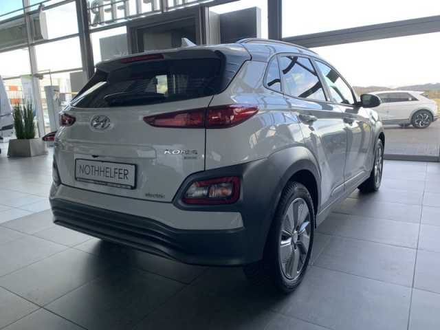 Hyundai KONA Elektro KONA Elektro 100kW ADVANTAGE Paket DAB+